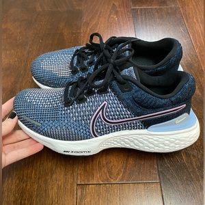 Nike ZoomX Invincible Run Flyknit 2 Blue Running Shoes Womans Size 8 1/2 New